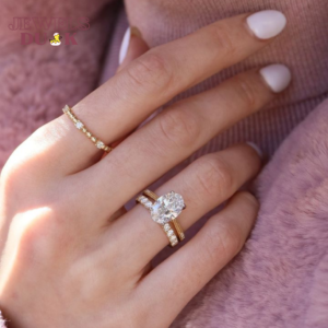 How Much to Spend on an Engagement Ring